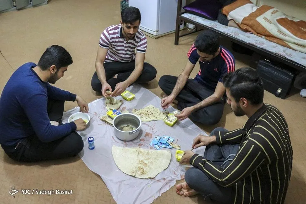 بی کیفیتی غذای دانشجویان در همه دانشگاه‌های کشور را تایید نمی‌کنم!