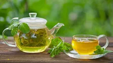 بهترین نوشیدنی ها برای آب کردن شکم