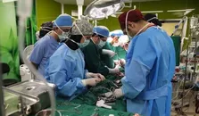 مدت زمان ویزیت بیمار در ایران چند دقیقه است/ علت شلوغی بخش دولتی