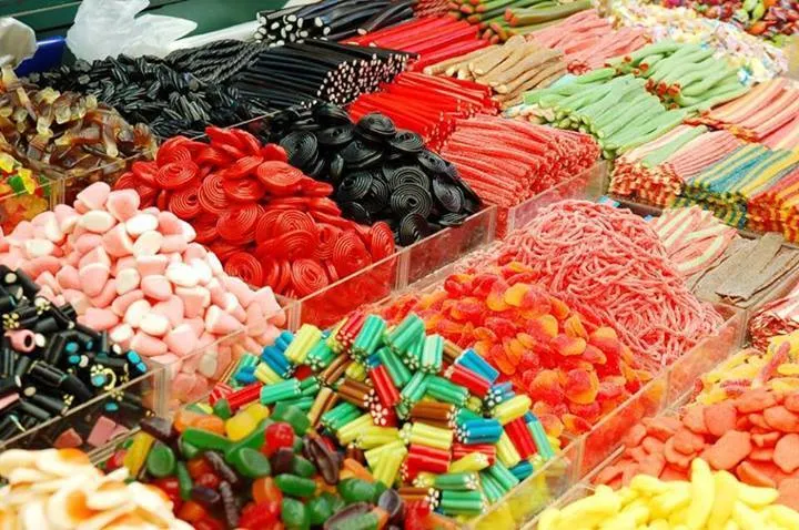 رنگ های غذایی رایج موجب بروز بیماری های التهابی روده می شوند