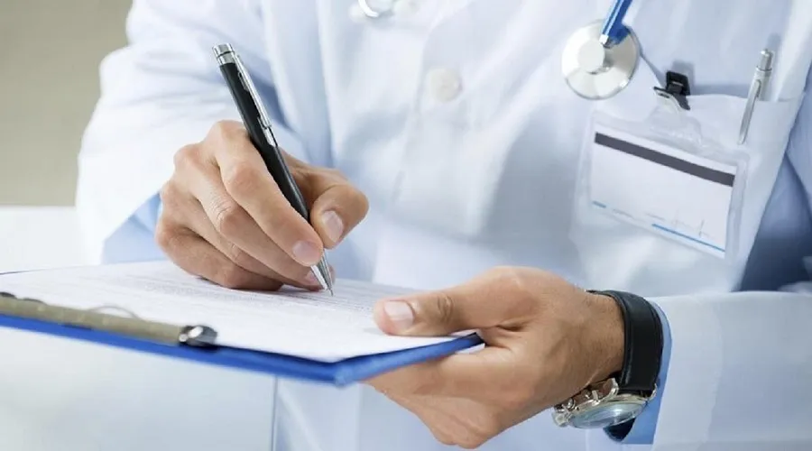 ۳۵ خدمت وزارت بهداشت باید از پنجره هوشمندسازی خارج شوند