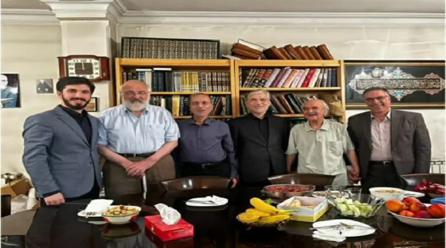 وزیر علوم با شفیعی کدکنی دیدار کرد